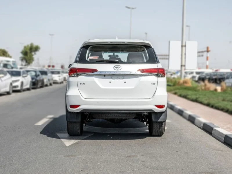 2026 Toyota Fortuner VX 4.0 Litre V6 Petrol Engine AT White Tan SUV GCC Specs