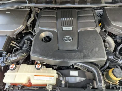 2024 Toyota Land Cruiser VXR 3.5L 6 Cylinder TWIN TURBO Engine Black Beige SUV