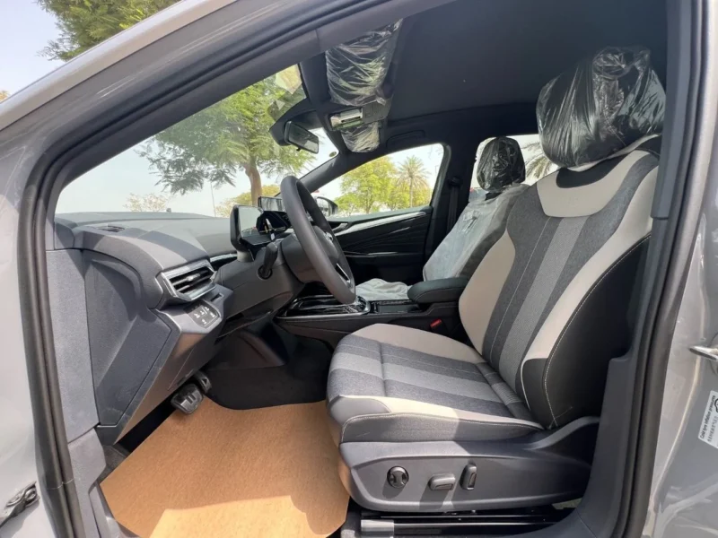 2021 Volkswagen ID.4 CROZZ PURE PLUS 2.0 L Electric Vehicle Grey SUV