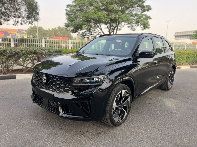 2026 Renault Koleos LE 2.5 Litres 4 Cylinders Petrol Engine Black Tan SUV 4x4