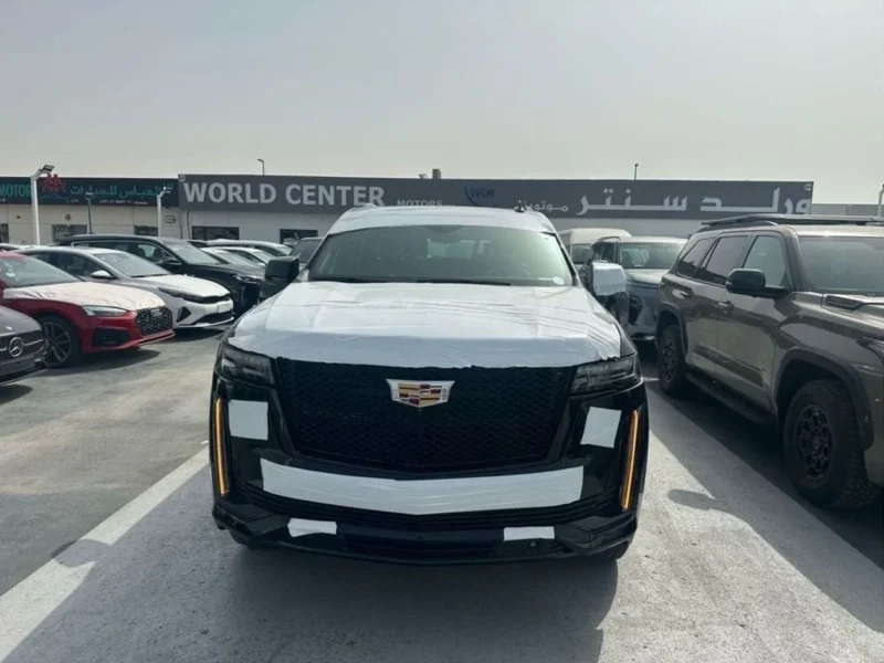2024 Cadillac Escalade Sport Platinum 6.2L 8 Cylinders Engine 4WD Black Maroon SUV