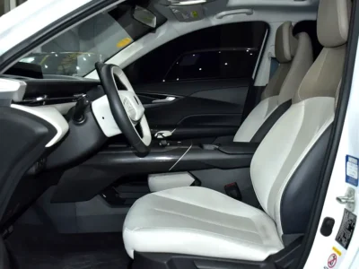 2025 Changan Eado Plus Trend 4 Cylinders Petrol Engine White Beige Sedan GCC