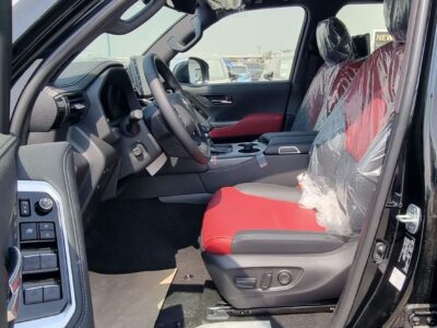 2025 TOYOTA LAND CRUISER 3.3L DIESEL VXR FULL OPTION Black Red SUV