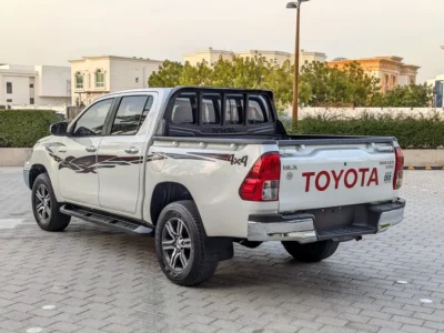 2019 Toyota Hilux Double Cab GLX AWD P 2.4 V4 DIESEL White Red Pick UP