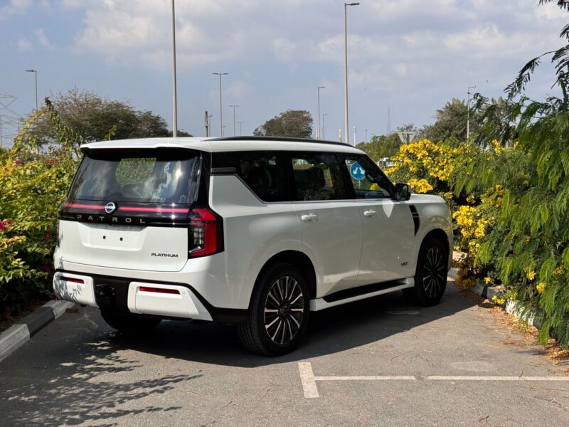 2025 NISSAN PATROL PLATINUM 3.5L V6 TWIN TURBO White Red SUV GCC