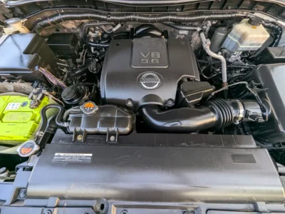 2014 Nissan Patrol LE Platinum City V8 5.6L Engine White Red SUV GCC Specs