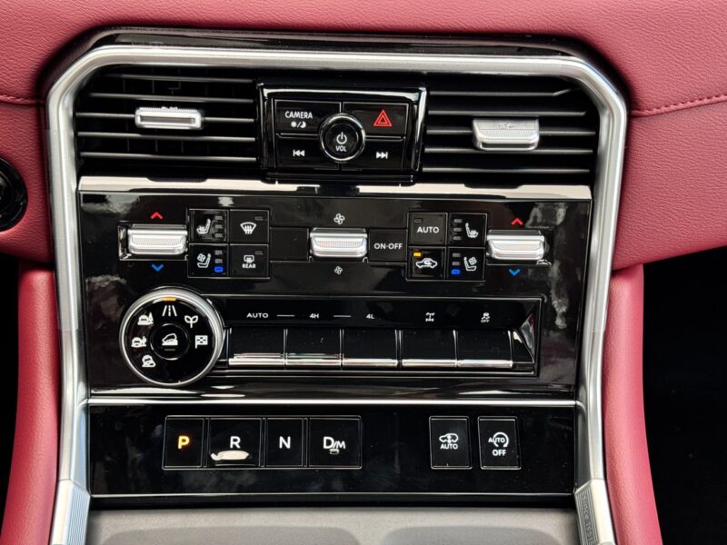 2025 NISSAN PATROL PLATINUM 3.5L V6 TWIN TURBO White Red SUV GCC