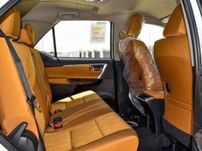 2025 Toyota Fortuner 4.0L V6 24-valve DOHC with VVT-i White Tan SUV GCC