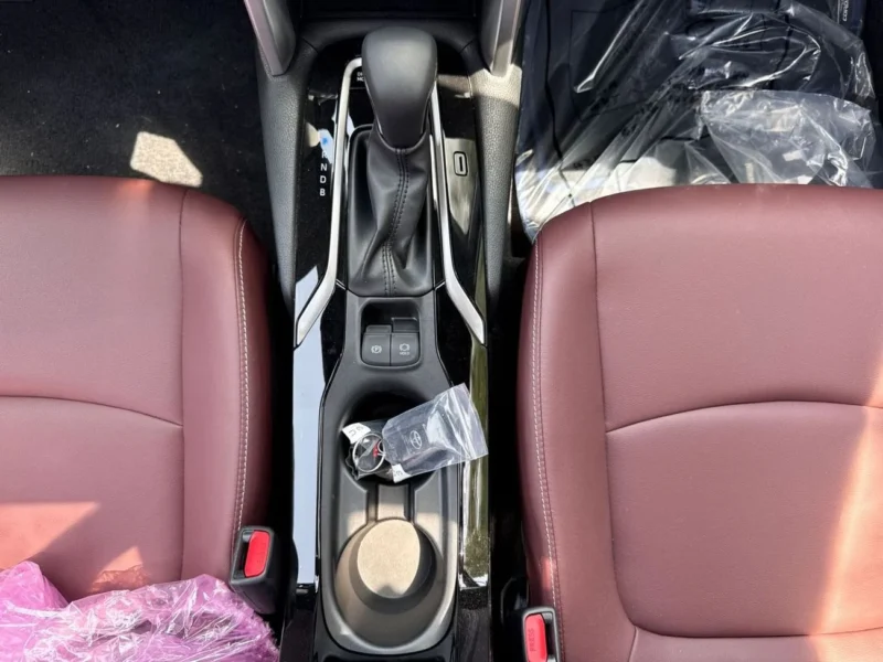 2025 TOYOTA COROLLA White Red CROSSOVER 1.8L HYBRID 4 Cylinders Engine