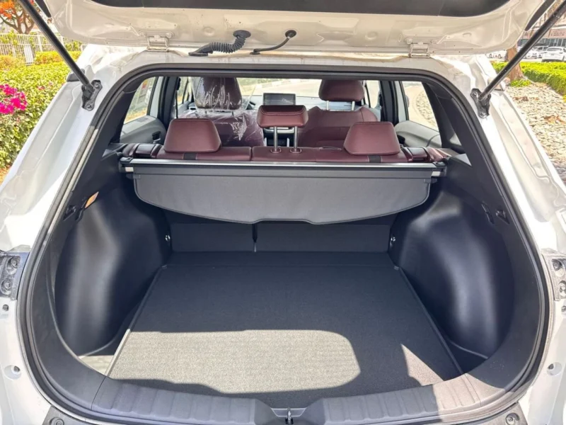 2025 TOYOTA COROLLA White Red CROSSOVER 1.8L HYBRID 4 Cylinders Engine