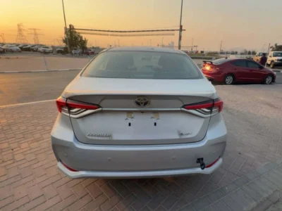 2025 TOYOTA COROLLA GLI HEV 1.8L 4 Cylinders Engine Silver Beige Sedan GCC