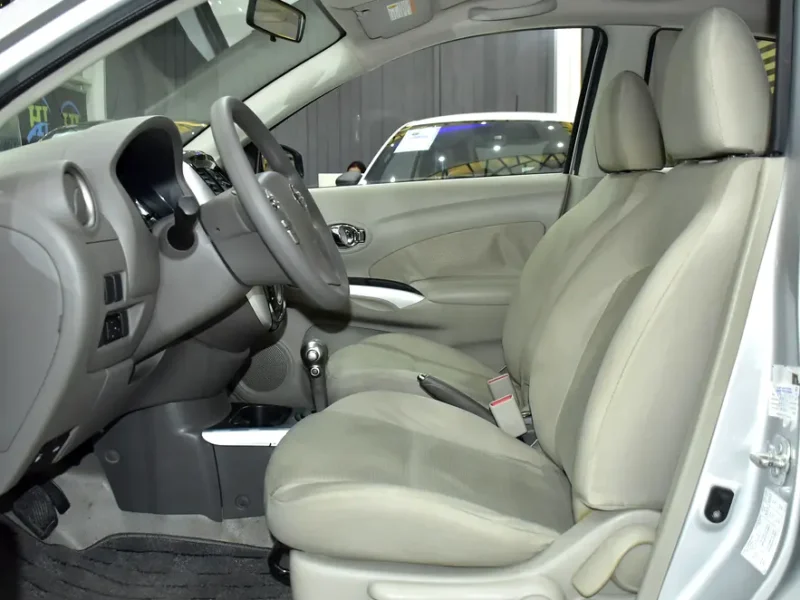 2016 Nissan Sunny SL 4 Cylinder Petrol Engine Silver Beige Sedan GCC Specs