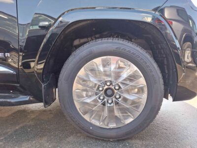 2024 Toyota Landcruiser VXR 3.5-liter Twin-Turbo V6 Petrol Engine Black SUV