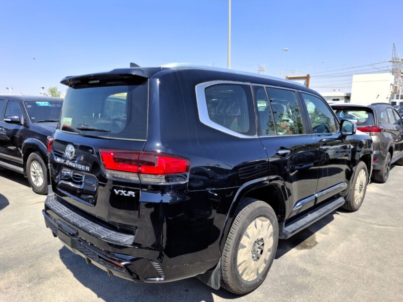 2024 Toyota Landcruiser VXR 3.3-liter twin-turbo diesel V6 Engine Black Red SUV