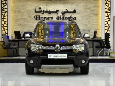2016 Renault Duster SE Plus 4 Cylinders Petrol Engine Black Beige Crossover GCC
