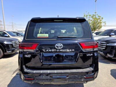 2024 Toyota Landcruiser VXR 3.3-liter twin-turbo diesel V6 Engine Black Red SUV