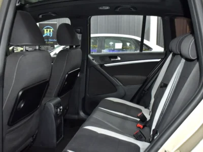 2016 Volkswagen Tiguan R-line 4 Cylinders Engine Beige Black Crossover GCC