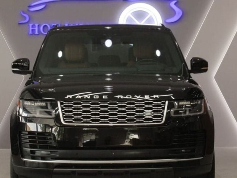 2018 Land Rover Range Rover Vogue SE 5.0L 8 Cylinder Engine Black Brown SUV