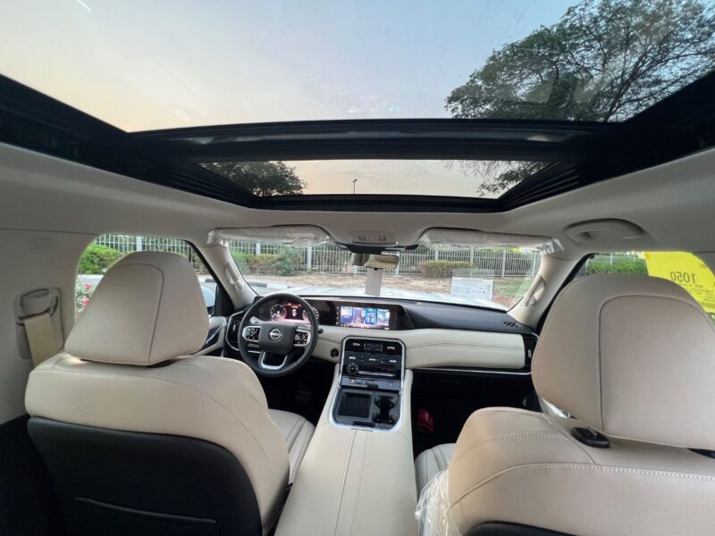 2026 Nissan Patrol LE T2 3.5 L 6 Cylinders Petrol Engine White Beige SUV