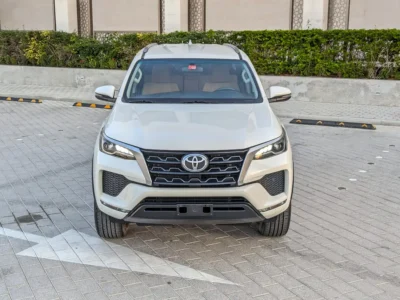 2021 Toyota Fortuner EXR 4X4 V4 Engine 2.7 Liters White Brown SUV GCC