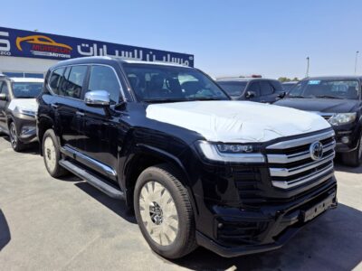 2024 Toyota Landcruiser VXR 3.3-liter twin-turbo diesel V6 Engine Black Red SUV