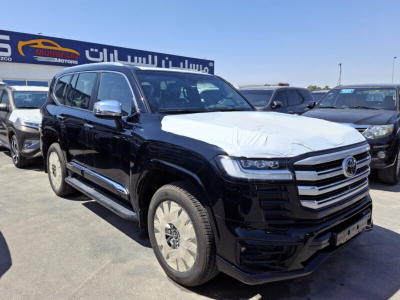 2024 Toyota Landcruiser VXR 3.3-liter twin-turbo diesel V6 Engine Black Red SUV