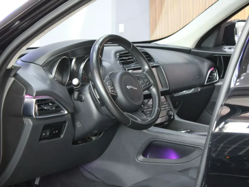 2019 Jaguar F-Pace 25T 2.0 liter 4-Cylinder Petrol Engine Black SUV Automatic