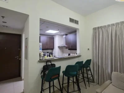 Prime Location | Spacious 2 Bed | Rented