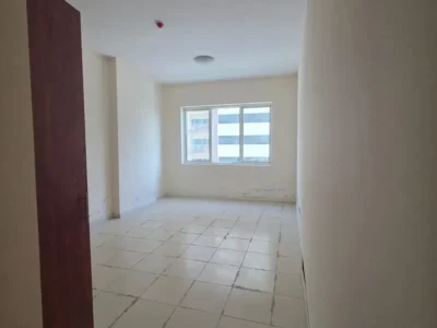 READY TO MOVE | 1 BED | UNFURNISHED | CAR PARK