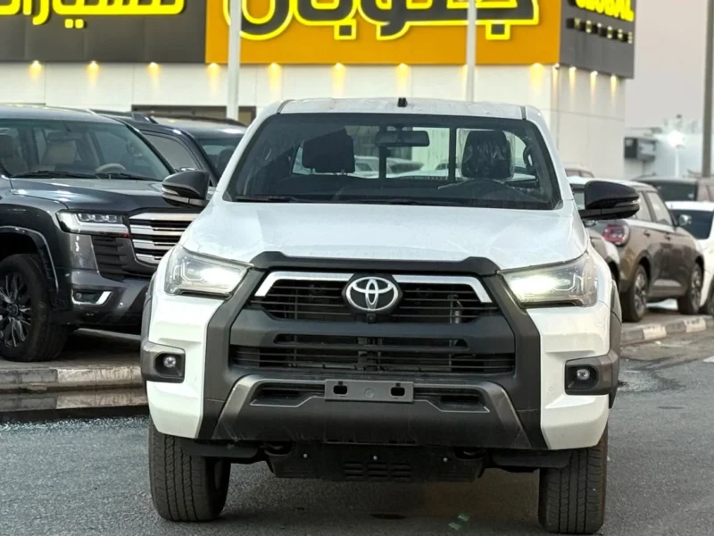 2026 TOYOTA HILUX ADVENTURE 4.0 L 6 Cylinders Engine White Black Pick UP