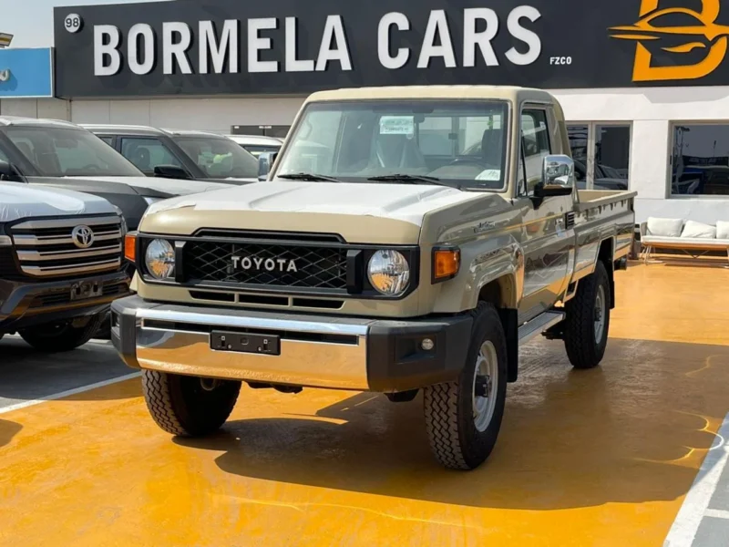 2025 Toyota LAND CRUISER SC AT PETROL 4.0L V6 Petrol Engine DIFF Beige Brown Pick UP