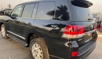 2018 Toyota Land Cruiser VXR 5.7 Liters 8 Cylinders Petrol Engine Black Beige SUV