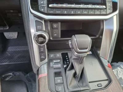 2025 Toyota Land Cruiser VX 3.5 Litres 6 Cylinders Petrol Engine Black SUV GCC Specs