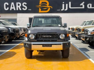 2025 Toyota LAND CRUISER SC AT PETROL 4.0L V6 Petrol Engine DIFF Grey Brown Pick UP