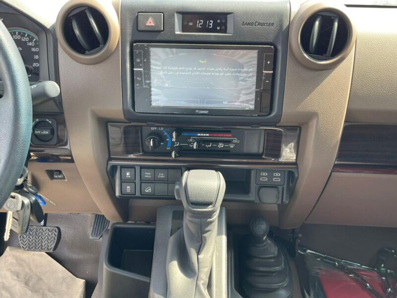 2025 Toyota LAND CRUISER SC AT PETROL 4.0L V6 Petrol Engine DIFF Beige Brown Pick UP