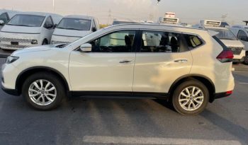 2022 Nissan X-Trail ST 2.5 Litres 4 Cylinder Petrol Engine White Black SUV