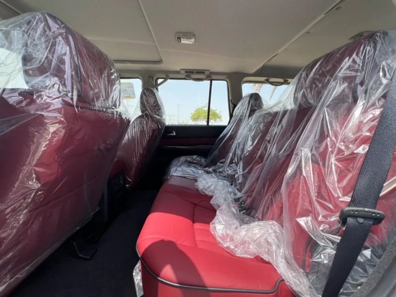 2024 Nissan Patrol Super Safari 4.8L 6-Cylinder In-line White Red SUV GCC Specs