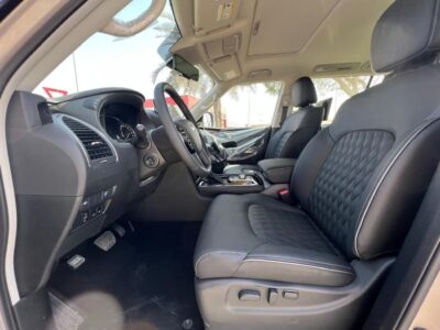 2024 Infiniti QX80 Luxury 5.6 Litres 8 Cylinder Petrol Engine White Black SUV
