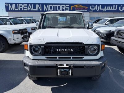 2025 Toyota LC 5 Door 2.8L 4-cylinder AT Full Diesel with Radar White Tan SUV