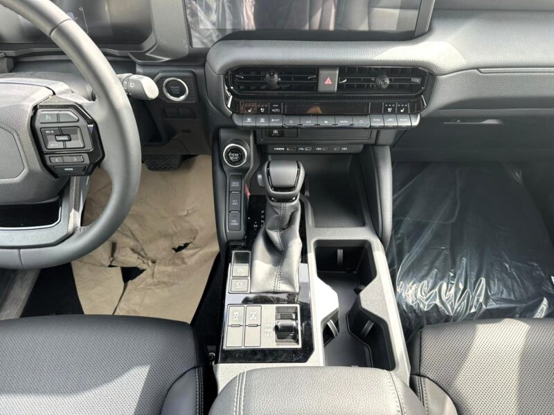 2025 Toyota Prado 2.4l Adventure 2.4L 4-Cylinder Turbo Petrol White Black SUV