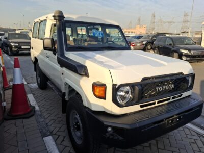 2025 Toyota LC Hardtop 3 Door 4.0L V6 AT Petrol No Diff Lock White Beige SUV