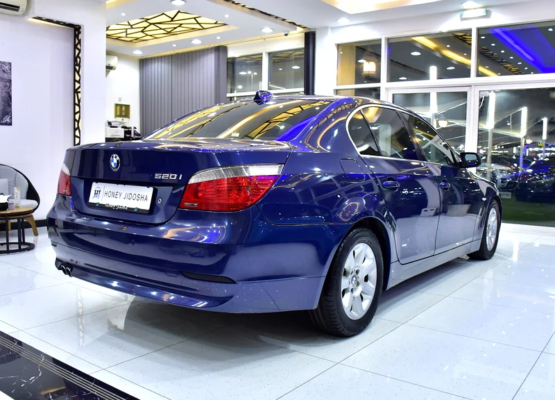 2005 BMW 5-Series 520i 6 Cylinders Petrol Engine Blue Beige Sedan GCC Specs