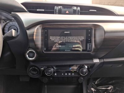2025 Toyota Hilux 2.7L 4 Cylinders Engine AT DC Push Full Black Pickup Petrol