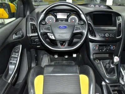 2016 Ford Focus ST 4 Cylinder Petrol Engine Yellow Black Hatchback GCC