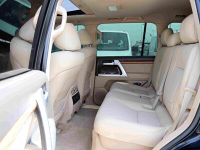 2013 Toyota Landcruiser GXR 4.6L V8 Engine Black Beige SUV Petrol