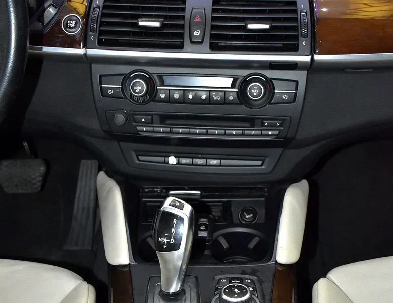 2012 BMW X6 Xdrive35i 6 Cylinders Petrol Engine Grey Beige SUV GCC Specs