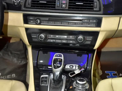 2012 BMW 5-Series 520i 4 Cylinder Petrol Engine White Beige Sedan GCC