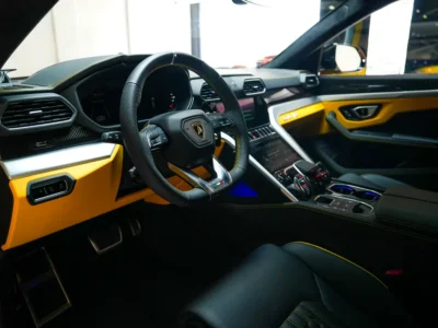 2024 Lamborghini Urus S 8 Cylinders Engine Yellow Black SUV Carbon Fiber Interior