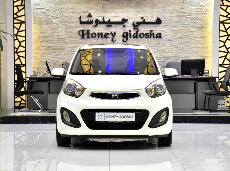 2015 Kia Picanto EX FOP 4 Cylinders Petrol Engine White Black Hatchback GCC