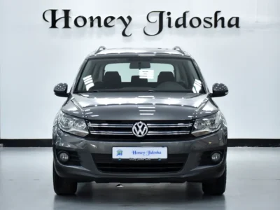 2016 Volkswagen Tiguan SE 4 Cylinders Engine Grey Black Crossover GCC